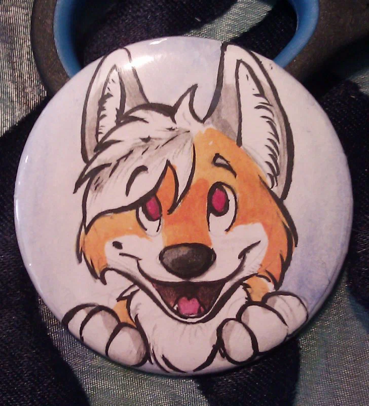 leeden-button.jpg
